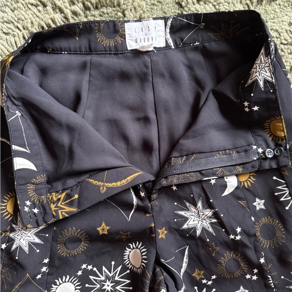 Lost + Wander Zodiac Two Piece Set - Picture 6 of 11